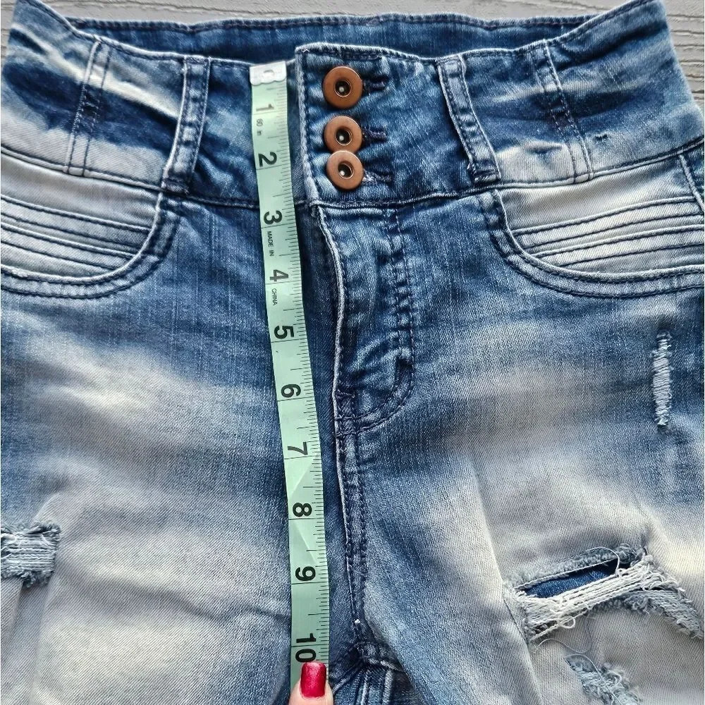 NOBO No Boundaries High Rise Sculpting Skinny Jean Distressed new no tags Size 3